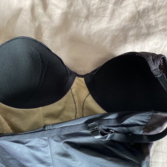 Maidenform Sexy Bodysuit size medium - Picture 7 of 13